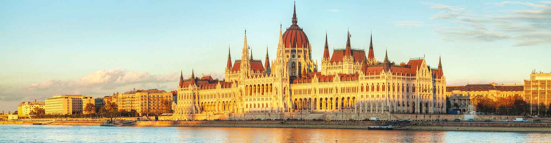 Budapest - Alloggi per studenti, ostelli e spazi per coworking a Budapest (Ungheria). Mappa di Budapest, foto e recensioni di ogni posto a Budapest.