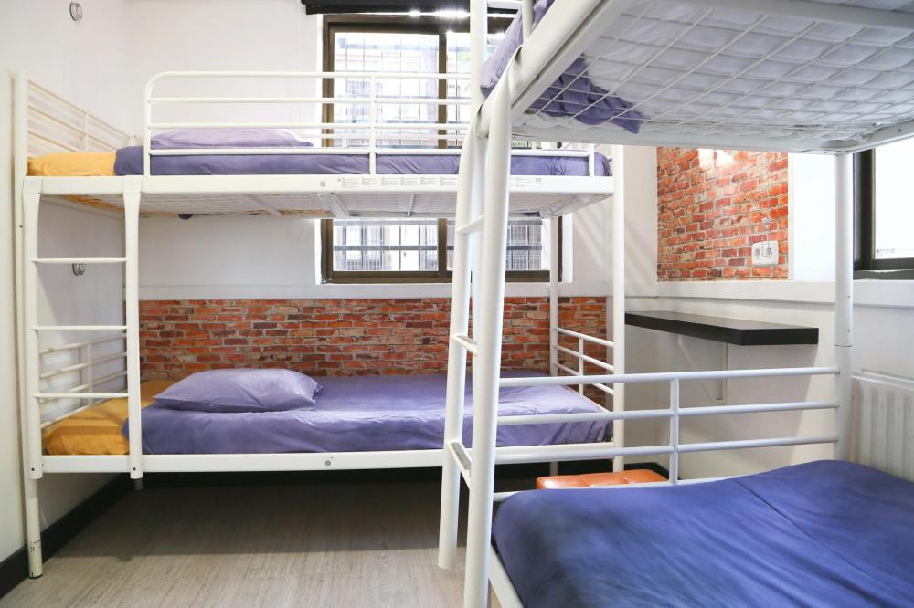 4 letti dormitorio - Solo femmine - Standard - Bagno privato