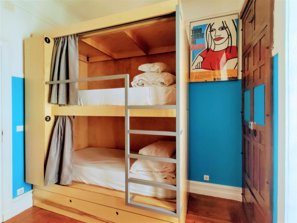 Dormitorio da 4 posti letto - Misto - Standard - Bagno condiviso sullo stesso piano