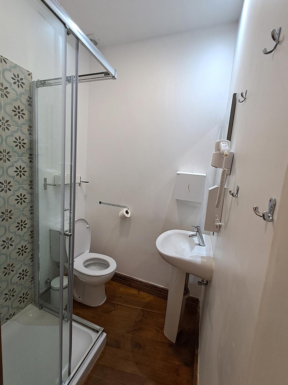 Camera quadrupla - Solo femmine - Standard - Bagno privato