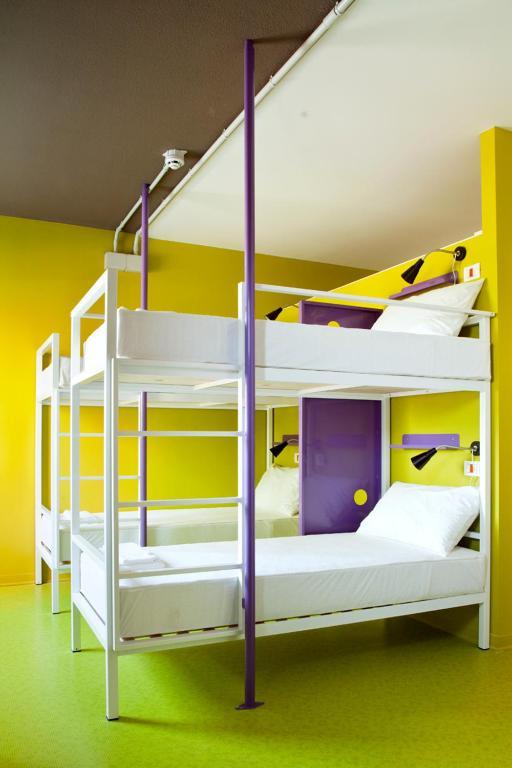 Bed in a 4 bed mixed dorm room