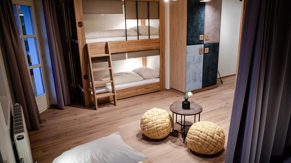 Letto in dormitorio condiviso per sole donne con 8 letti - bagno privato