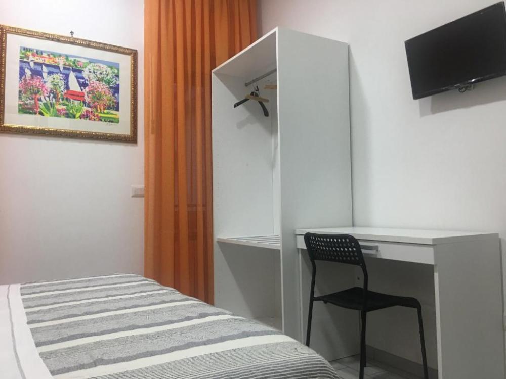 3 Bed Family Room