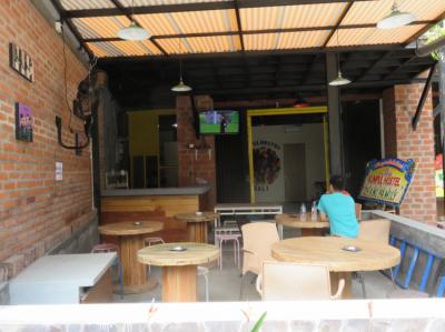Bar con posti a sedere all'aperto Image